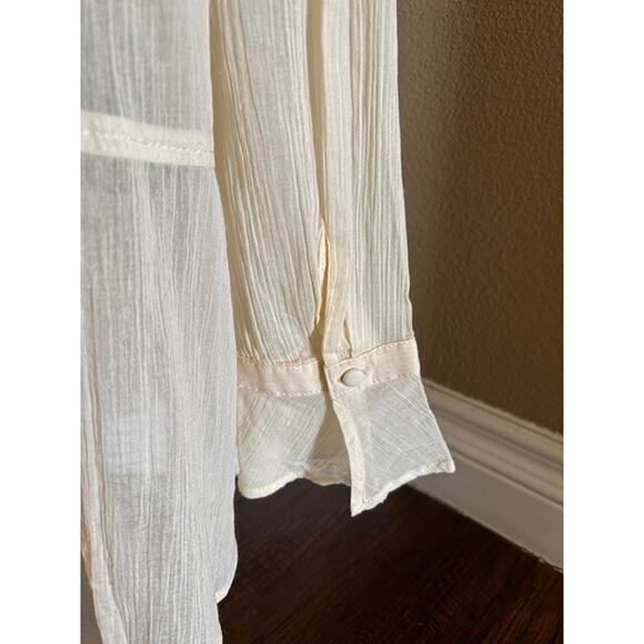 Women's Medium Eri + Ali Anthropologie Cream Sheer Lace Long Sleeve Blouse - Picture 3 of 8